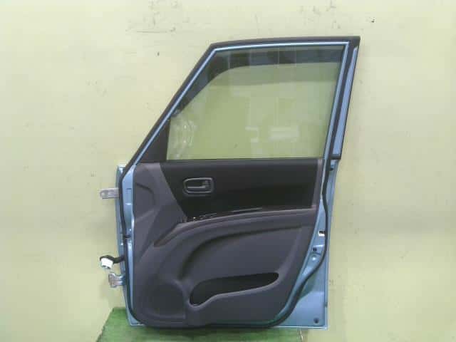 Front Right Door Assembly SUZUKI Solio 2015 DBA-MA15S 6800154M02 — photo 4
