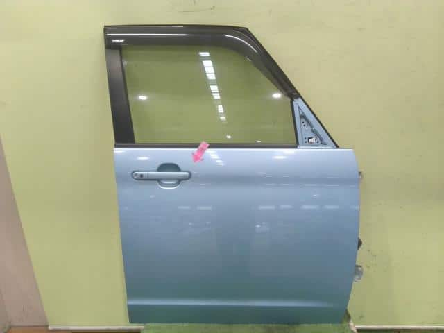 Front Right Door Assembly SUZUKI Solio 2015 DBA-MA15S 6800154M02 — photo 1