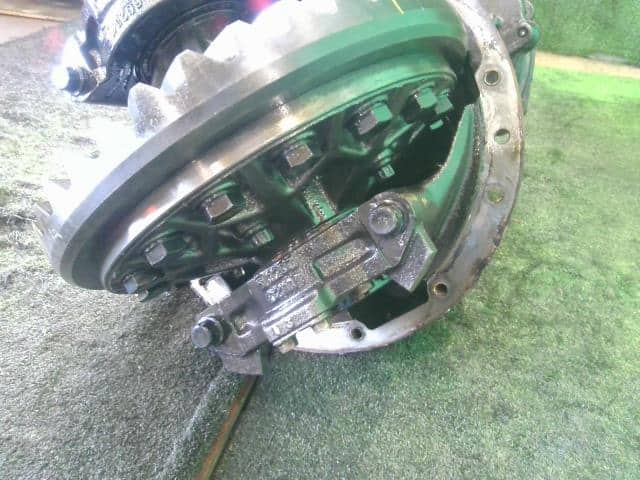 RF Rigid Differential Assembly ISUZU ISUZU LARGESIZE CAR 2006 PJ-CYY51V6J 1410032040 — photo 5