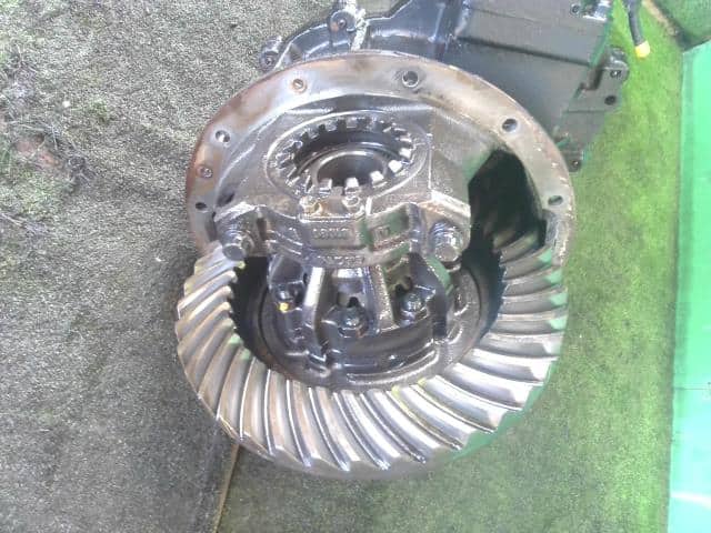RF Rigid Differential Assembly ISUZU ISUZU LARGESIZE CAR 2006 PJ-CYY51V6J 1410032040 — photo 2