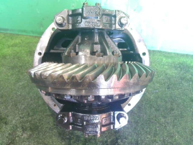 RR Rigid Differential Assembly ISUZU ISUZU LARGESIZE CAR 2006 PJ-CYY51V6J 1410032060 — photo 6