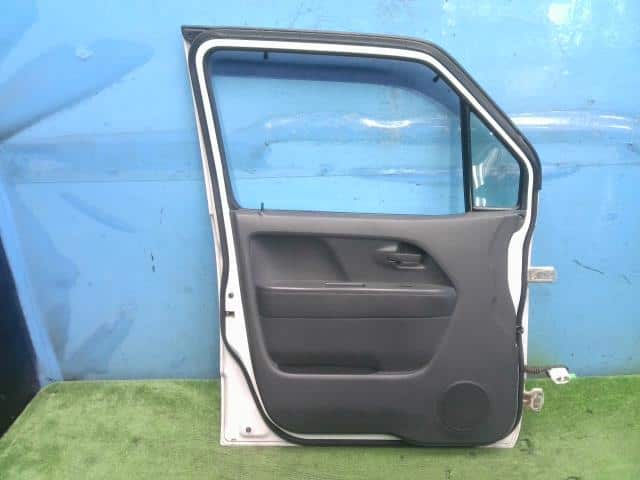 Front Left Door Assembly SUZUKI Wagon R 2003 UA-MH21S 6800258J00 — photo 3