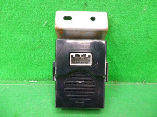Control Unit ISUZU ELF 2012 TKG-NHR85AN — photo 1