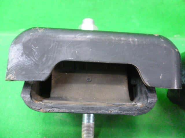 Engine Parts ISUZU ELF 2012 TKG-NHR85AN — photo 5