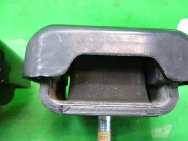 Engine Parts ISUZU ELF 2012 TKG-NHR85AN — photo 4
