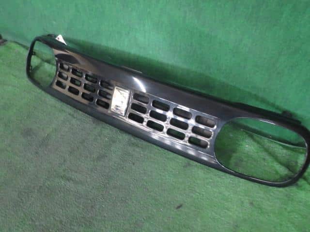 Radiator Grille SUZUKI Lapin 2013 DBA-HE22S 7174185K00 — photo 3