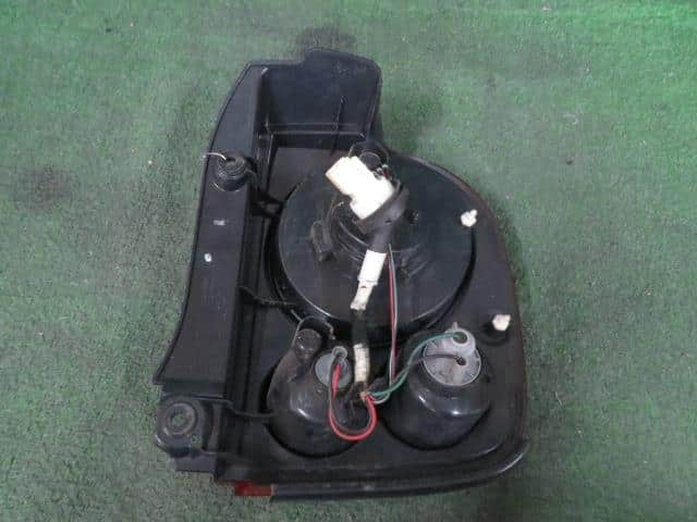 Left Tail Light SUZUKI Lapin 2013 DBA-HE22S 3567085K10 — photo 5