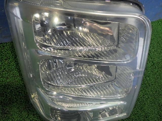 Right Headlight SUZUKI Every 2014 ABA-DA64W — photo 2