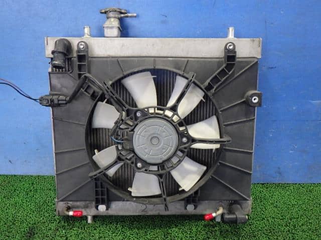 Radiator SUZUKI Every 2014 ABA-DA64W — photo 2