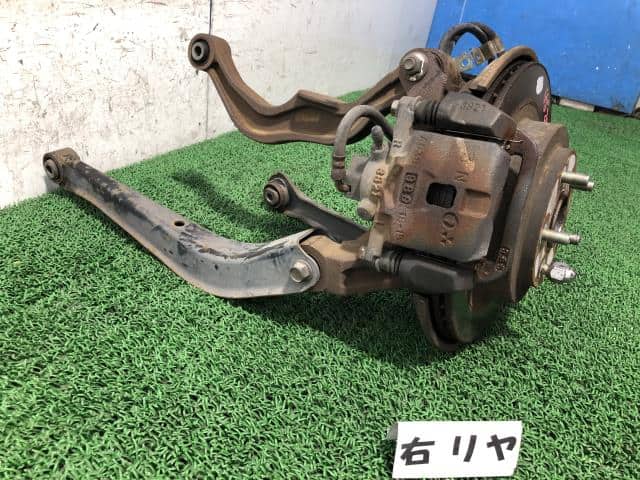 Rear Right Knuckle Hub Assembly SUBARU Legacy 1999 GF-BE5 28474AE000 — photo 3