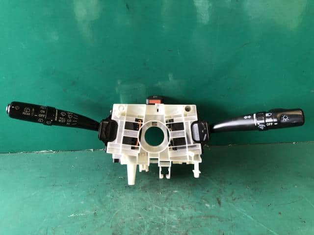 Combination Switch SUBARU Legacy 1999 GF-BE5 83111AE010 — photo 1