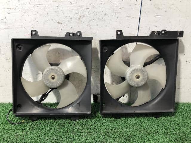Radiator Cooling Fan SUBARU Legacy 1999 GF-BE5 45122AE000 — photo 1