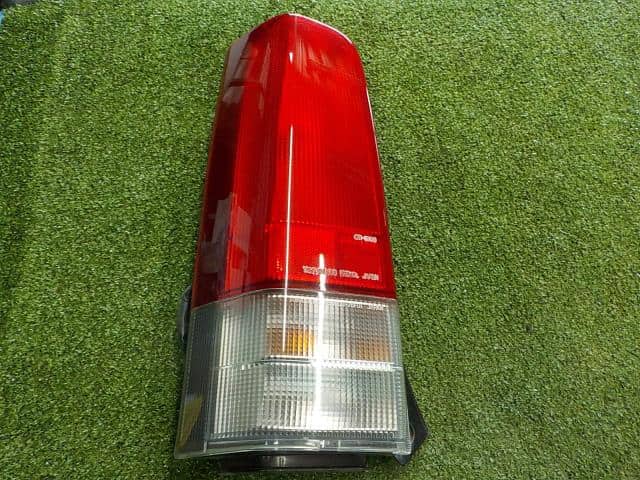 Left Tail Light SUZUKI Wagon R 1998 GF-MC21S 3567076F00 — photo 1