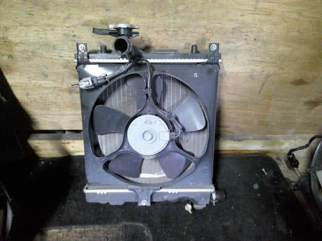 Radiator SUZUKI Palette 2009 DBA-MK21S 1770058J00 — photo 1
