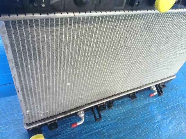 Radiator SUBARU Legacy 2003 UA-BP5 — photo 5