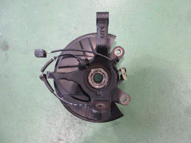 Front Right Knuckle Hub Assembly SUZUKI Every 2015 HBD-DA17V 4511164P60 — photo 1