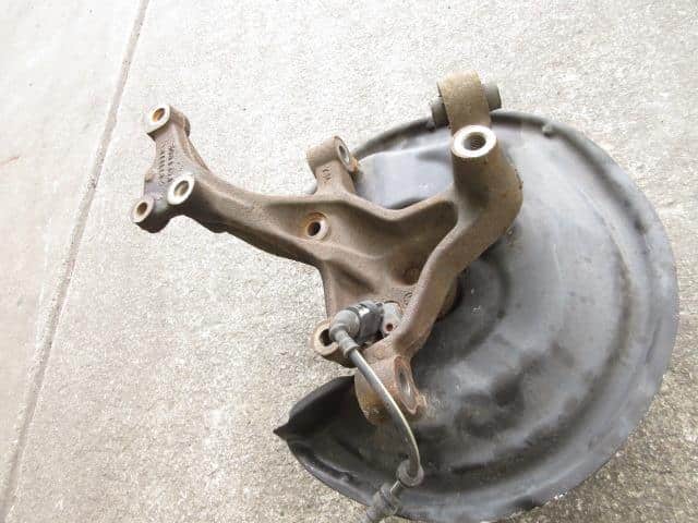 Rear Left Knuckle Hub Assembly VOLKSWAGEN The Beetle 2013 DBA-16CBZ — photo 5