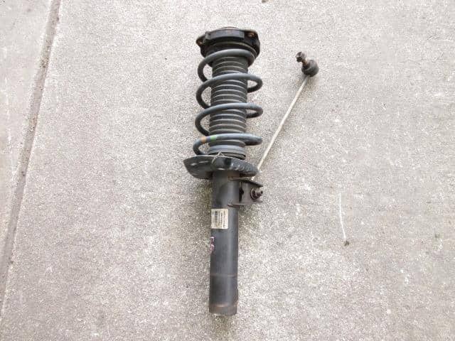 Front Left Strut VOLKSWAGEN The Beetle 2013 DBA-16CBZ 5C0413031DC — photo 2