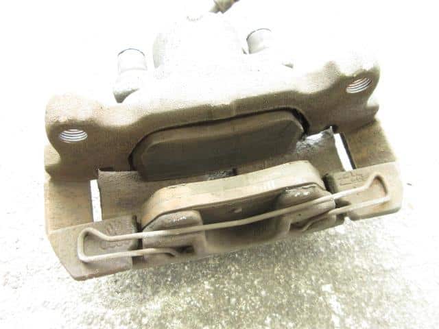 Front Right Caliper VOLKSWAGEN The Beetle 2013 DBA-16CBZ — photo 6
