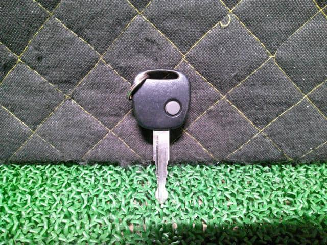 Keyless Entry Remote Control Key SUZUKI Every 2020 EBD-DA17V 3714572MA2 — photo 3