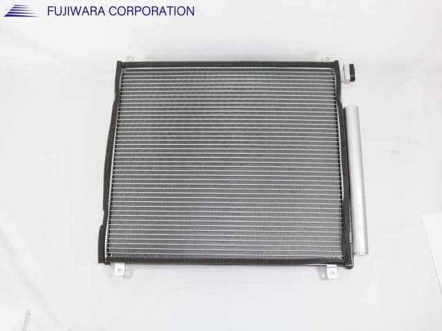 Condenser SUZUKI Xbee 2017 DAA-MN71S 9531076R00 — photo 2