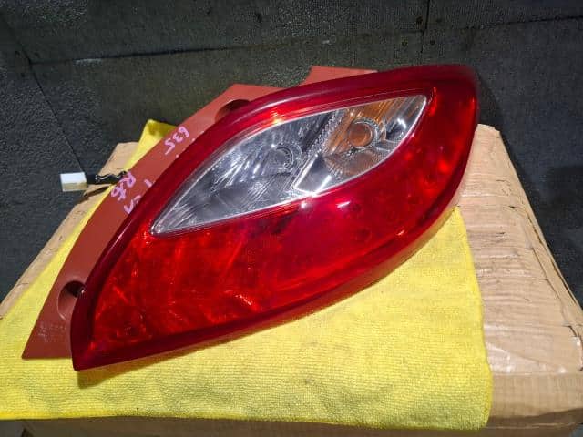 Right Tail Light MAZDA Demio 2007 DBA-DE3FS D65151150F — photo 1