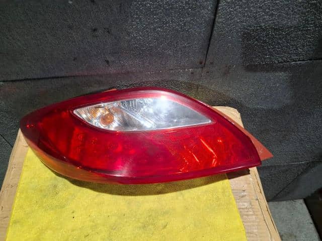 Left Tail Light MAZDA Demio 2007 DBA-DE3FS D65151160F — photo 1