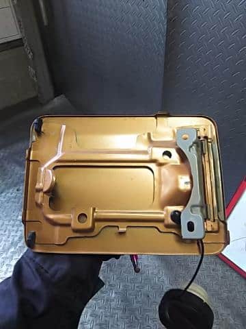 Fuel Filler Lid SUZUKI Spacia 2013 DBA-MK32S — photo 3