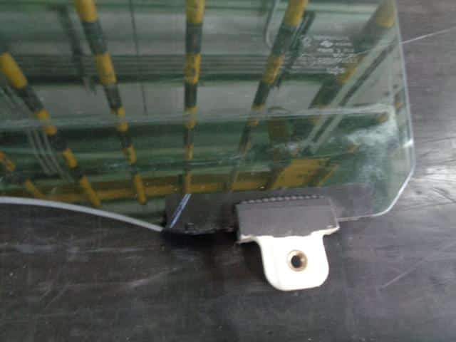 Front Left Door Windshield TOYOTA Duet 2003 UA-M100A 6810297202 — photo 2