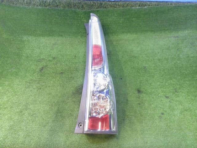 Right Tail Light SUBARU Stella 2006 DBA-RN1 — photo 1