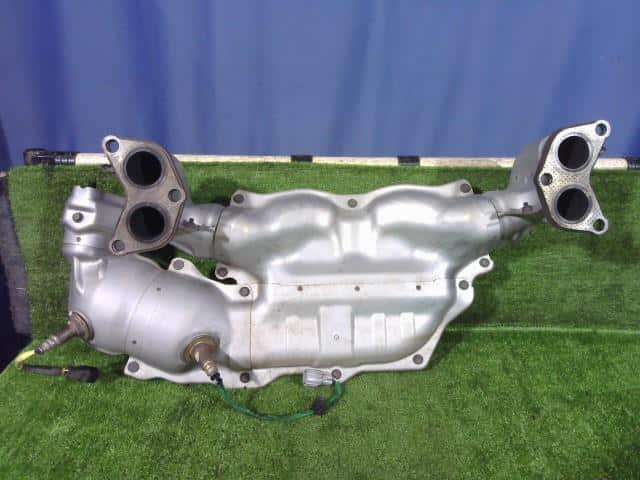 Exhaust Manifold SUBARU Forester 2011 DBA-SHJ — photo 2