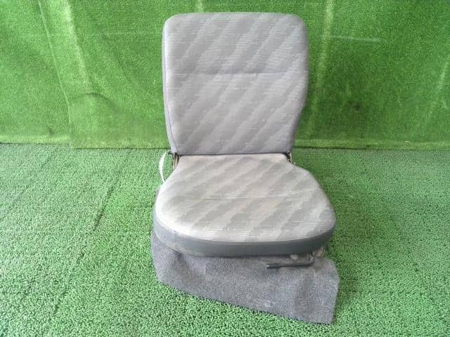 Driver's Seat SUZUKI Carry 2003 LE-DA63T 8510567H00 — photo 1