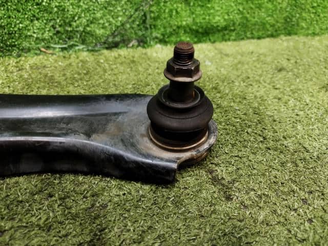 Front Right Lower Control Arm SUZUKI Wagon R 2019 DBA-MH35S 4520174P10 — photo 3