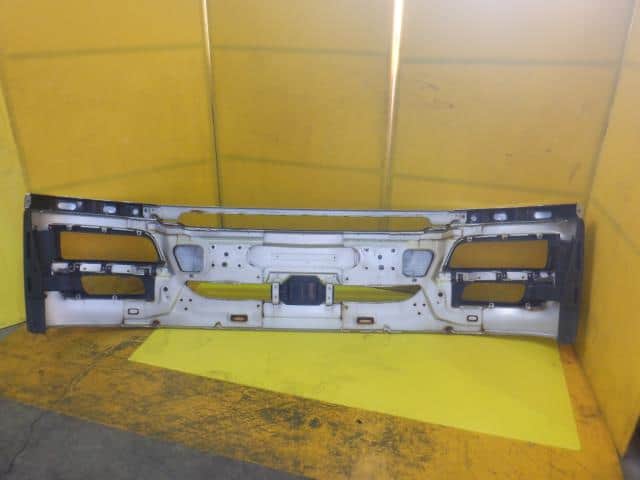Front Bumper Mitsubishi Fuso Fuso largesize car 2012 QKG-FS54VZ — photo 2