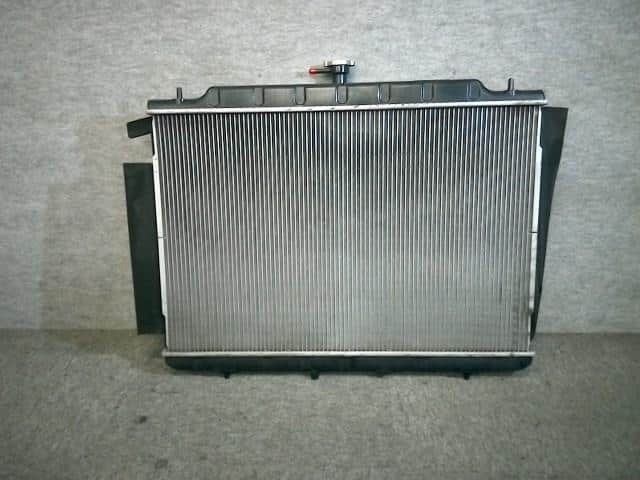 Radiator NISSAN Serena 2011 DBA-FC26 — photo 2