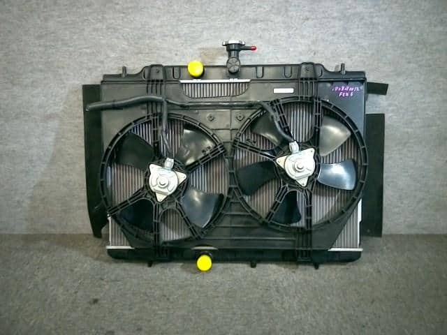 Radiator NISSAN Serena 2011 DBA-FC26 — photo 1