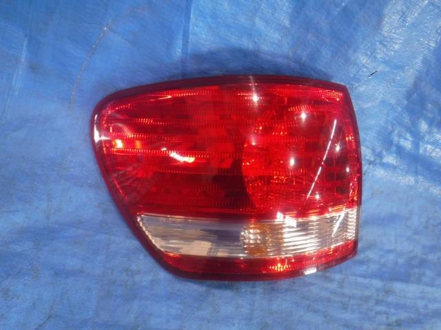 Left Tail Light TOYOTA Ipsum 2003 TA-ACM21 — photo 2