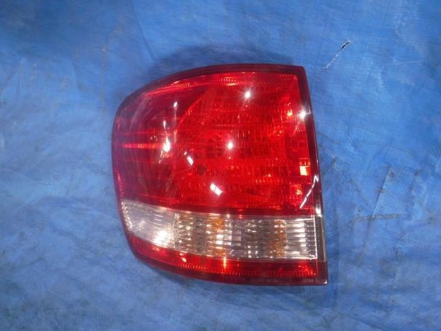 Left Tail Light TOYOTA Ipsum 2003 TA-ACM21 — photo 1