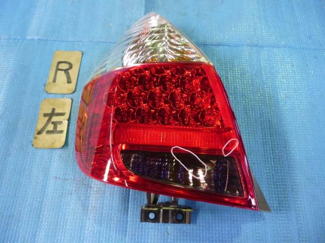 Left Tail Light HONDA Fit 2005 DBA-GD1 — photo 1