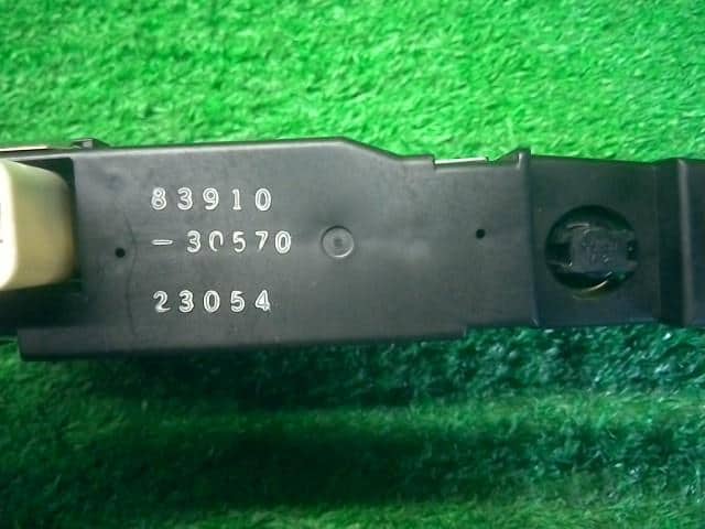 Watch TOYOTA Aristo 2000 GH-JZS161 — photo 3