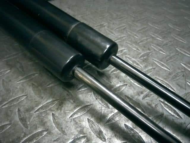 Tail Gate Damper HONDA N box+ 2012 DBA-JF1 — photo 2
