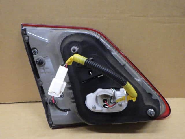 Right Finish Panel TOYOTA Crown 2008 DBA-GRS204 — photo 2