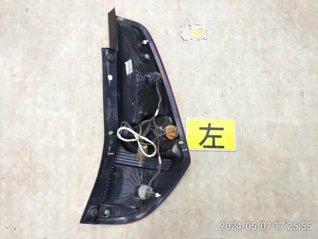 Left Tail Light SUZUKI Splash 2008 DBA-XB32S 3567051K00 — photo 4