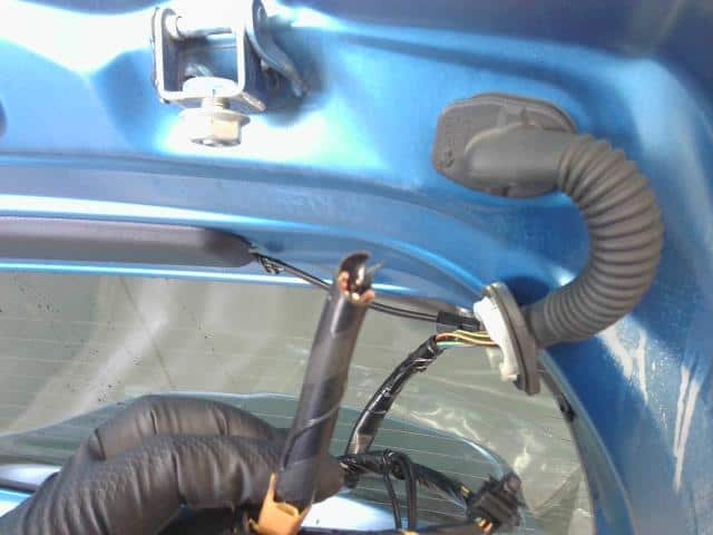 Back Door Assembly MAZDA Demio 2011 DBA-DEJFS D0YG6202XA — photo 3
