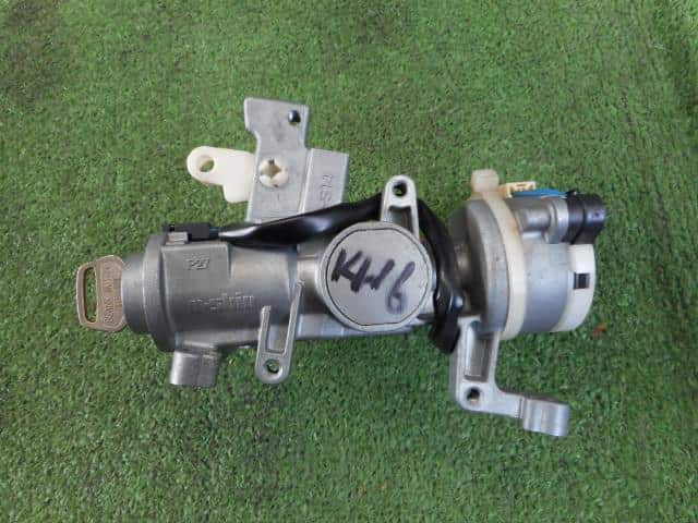 Engine Parts SUZUKI Every 2002 LE-DA62V 3711165H00 — photo 1