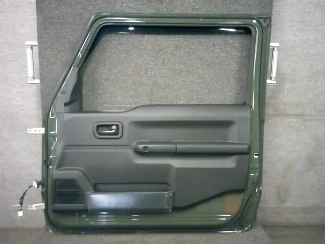 Front Right Door Assembly SUZUKI Jimny 2023 3BA-JB64W 6800177R00 — photo 2