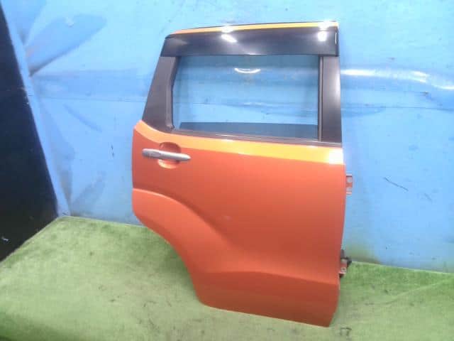 Rear Right Door Assembly SUBARU Stella 2016 DBA-LA160F 67003B2240 — photo 1