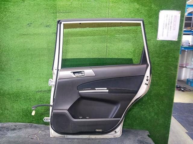 Rear Right Door Assembly SUBARU Exiga 2013 DBA-YAM — photo 2