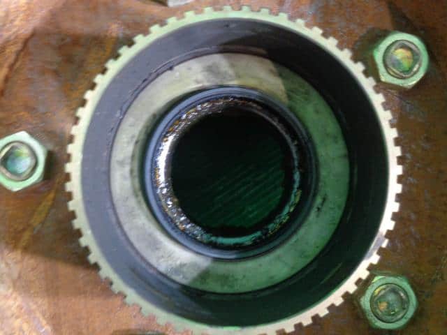 Rear Right Hub Drum Assembly Mitsubishi Fuso Canter 2003 KK-FG72EC — photo 3