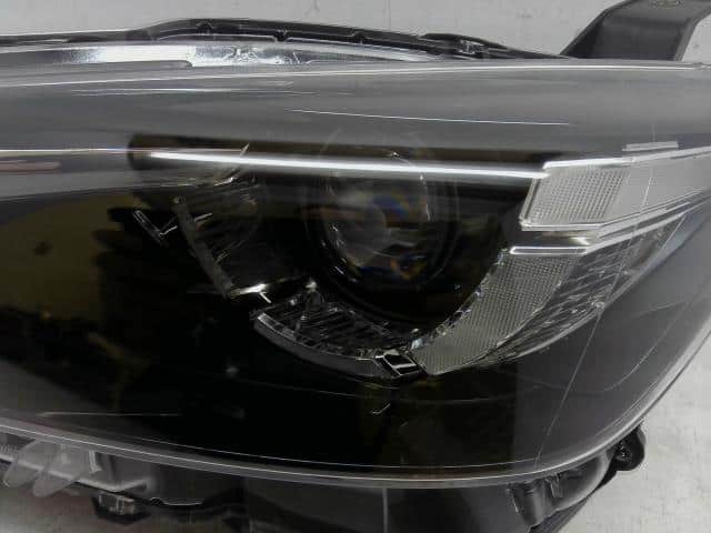 Left Headlight MAZDA CX-3 2019 LDA-DK5FW DB3R51040J — photo 7